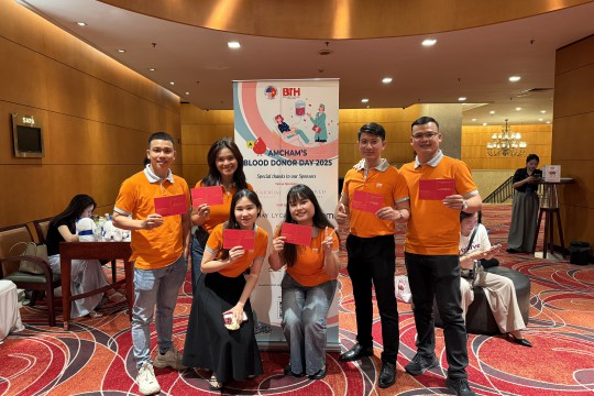 EZLand members joined the “AmCham Vietnam's Charity Blood Donor Day”