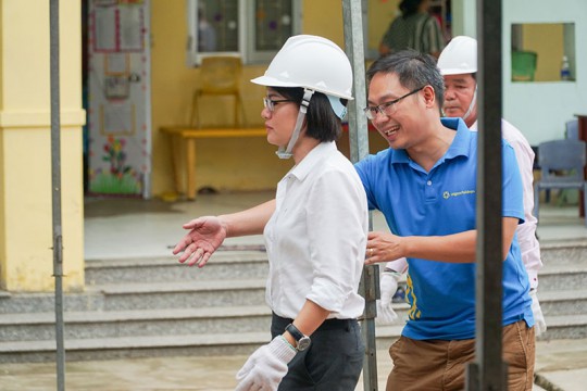 A NEW SCHOOL FOR A BETTER FUTURE